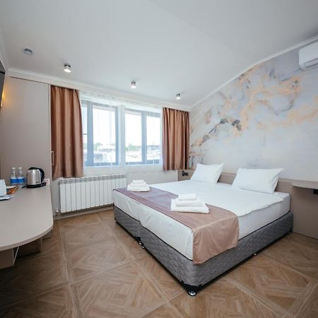 Chief Hotel Gjumri Eksteriør billede